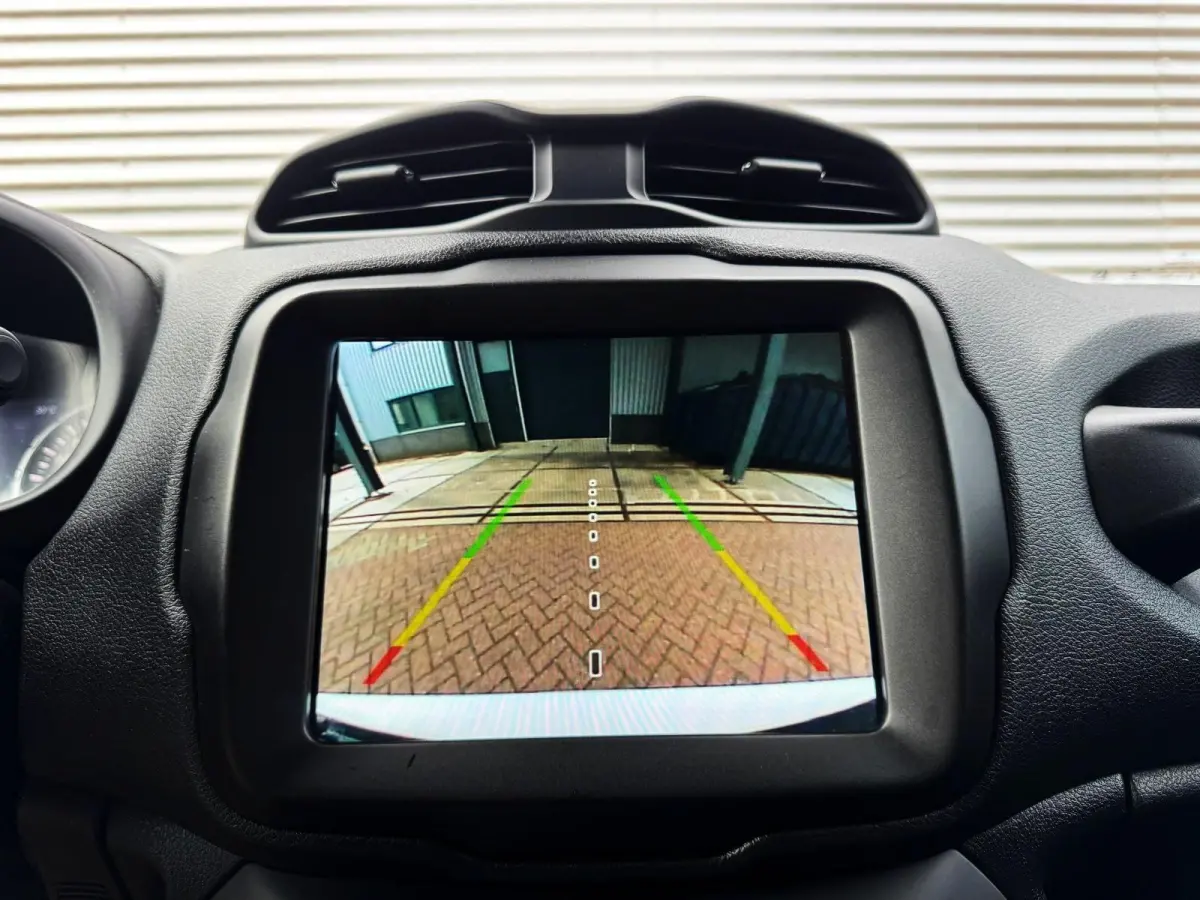1.3 TGDi Limited 4x2/Led/Navi/Camera/Automaat