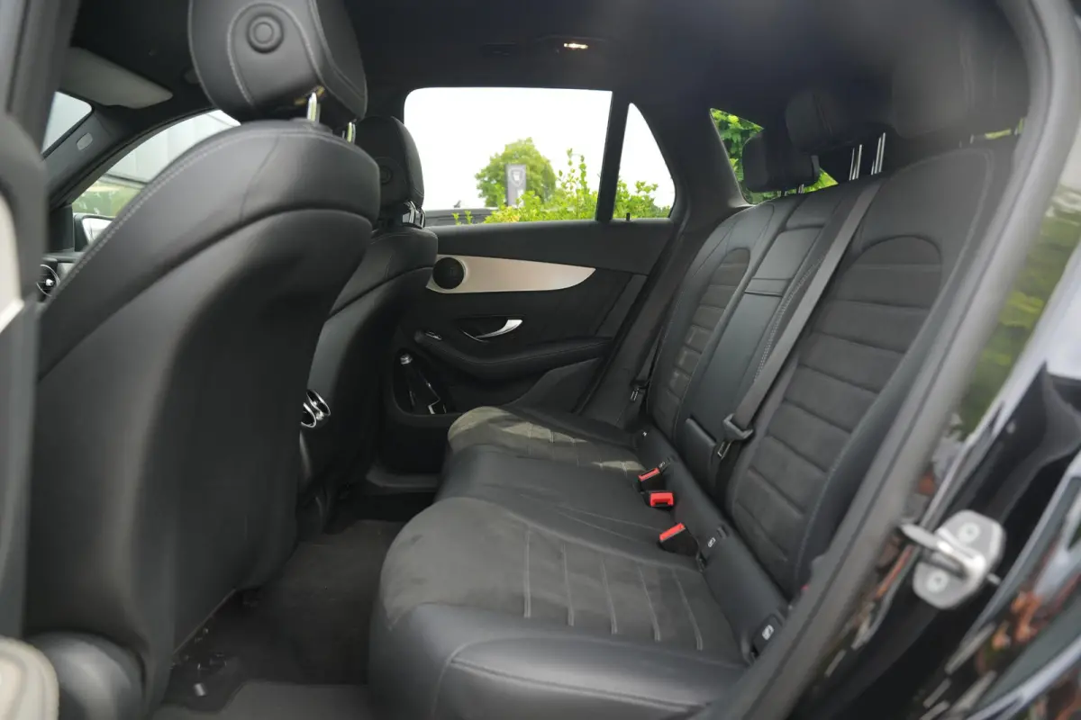 200 4MATIC AMG Line Cruise Clima Leer/Alcantara Facelift model