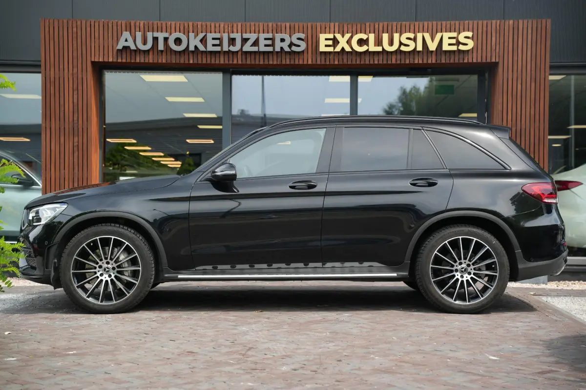200 4MATIC AMG Line Cruise Clima Leer/Alcantara Facelift model