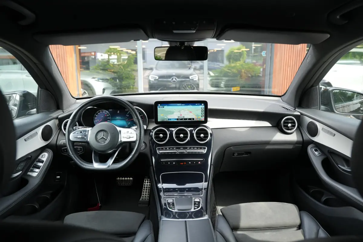 200 4MATIC AMG Line Cruise Clima Leer/Alcantara Facelift model