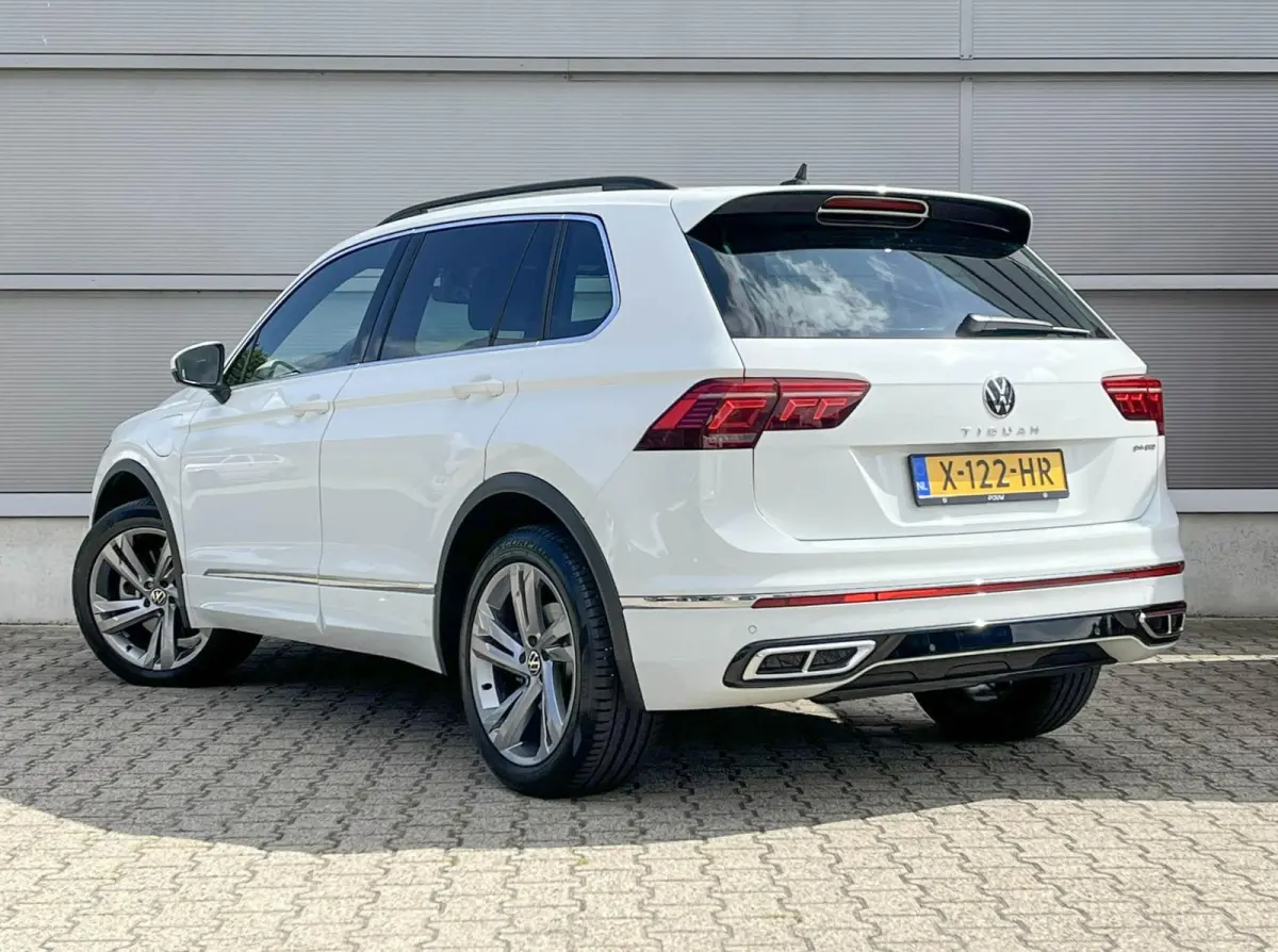1.4 TSI eHybrid 245pk DSG R-Line Business | SoH 96% | Trekhaak | Navigatie
