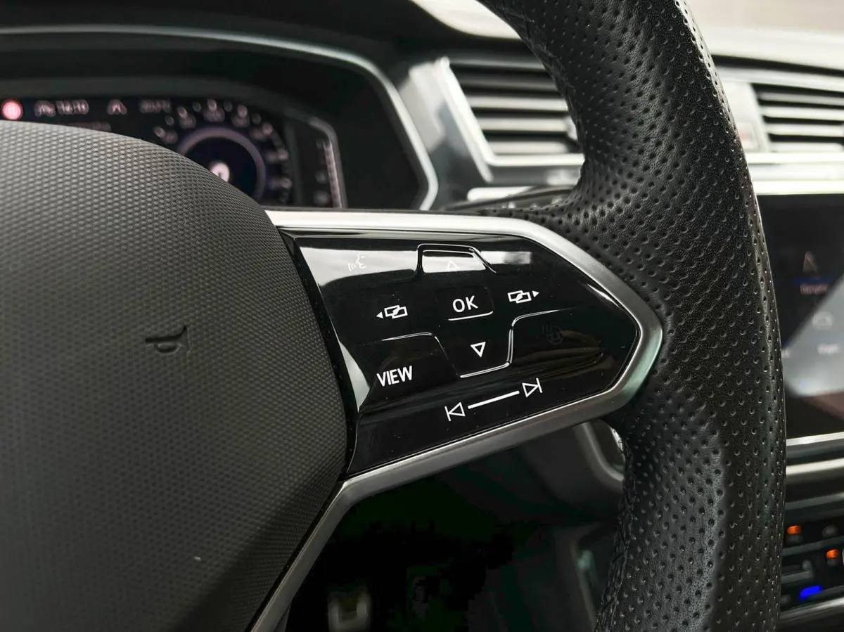 1.4 TSI eHybrid 245pk DSG R-Line Business | SoH 96% | Trekhaak | Navigatie