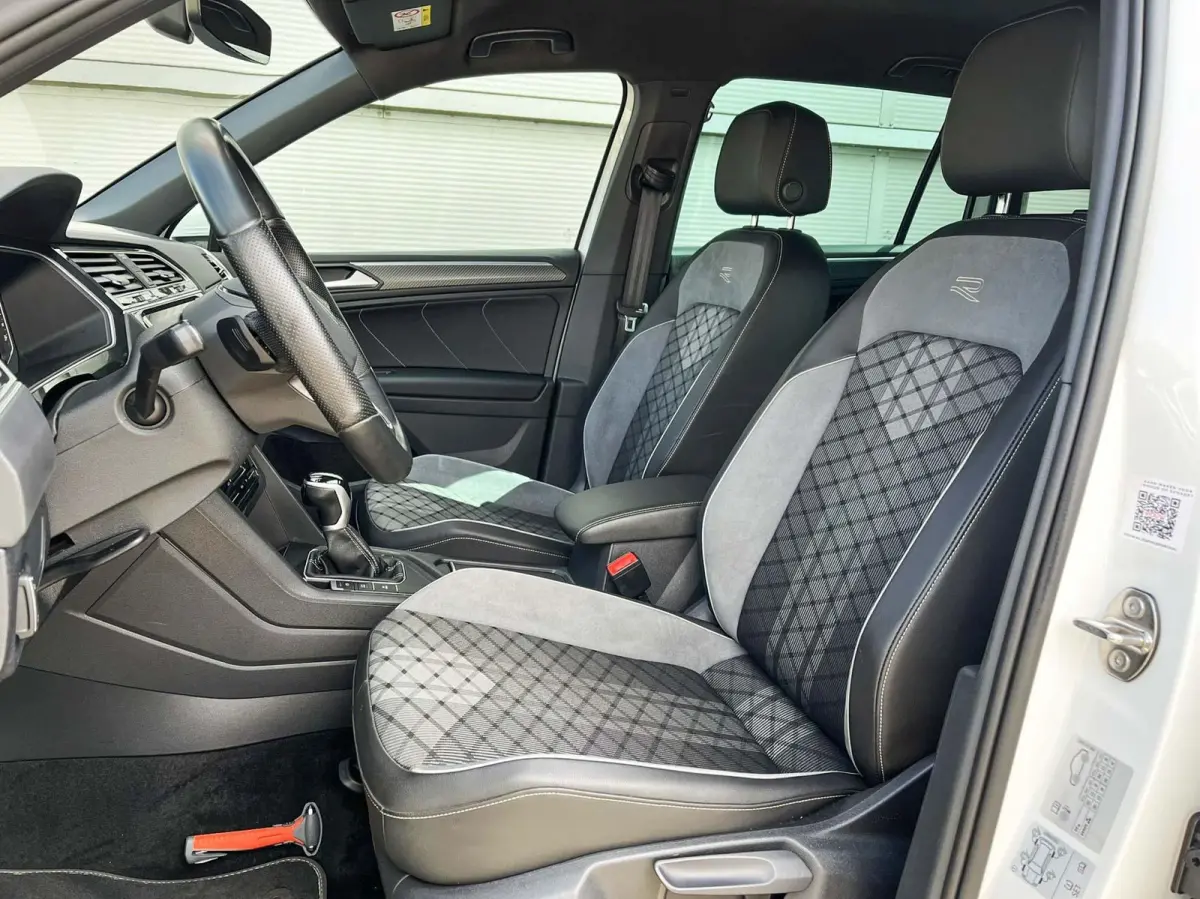 1.4 TSI eHybrid 245pk DSG R-Line Business | SoH 96% | Trekhaak | Navigatie