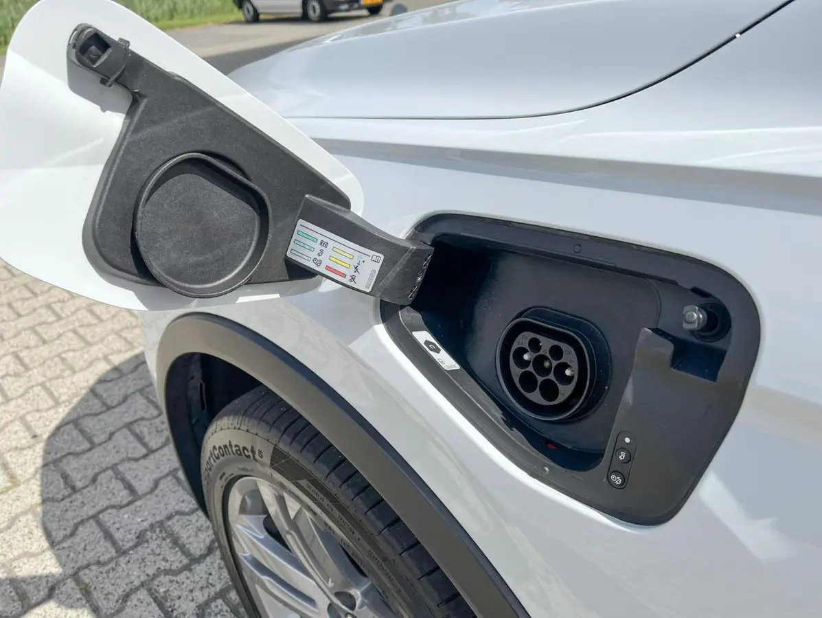 1.4 TSI eHybrid 245pk DSG R-Line Business | SoH 96% | Trekhaak | Navigatie