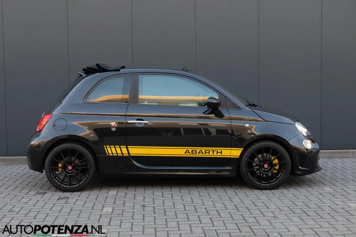 1.4 T-Jet Fiat 500 145PK Leder Carplay 17"