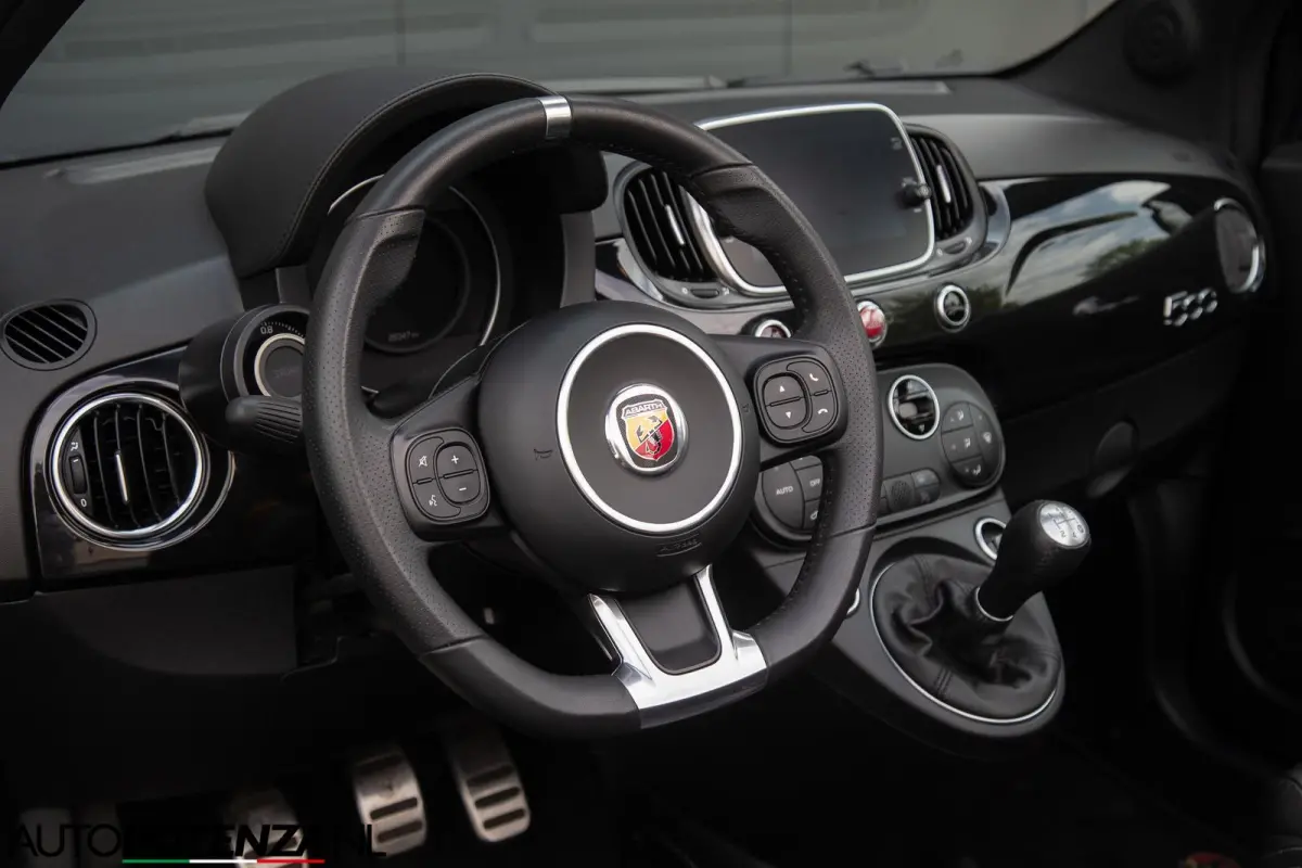 1.4 T-Jet Fiat 500 145PK Leder Carplay 17"