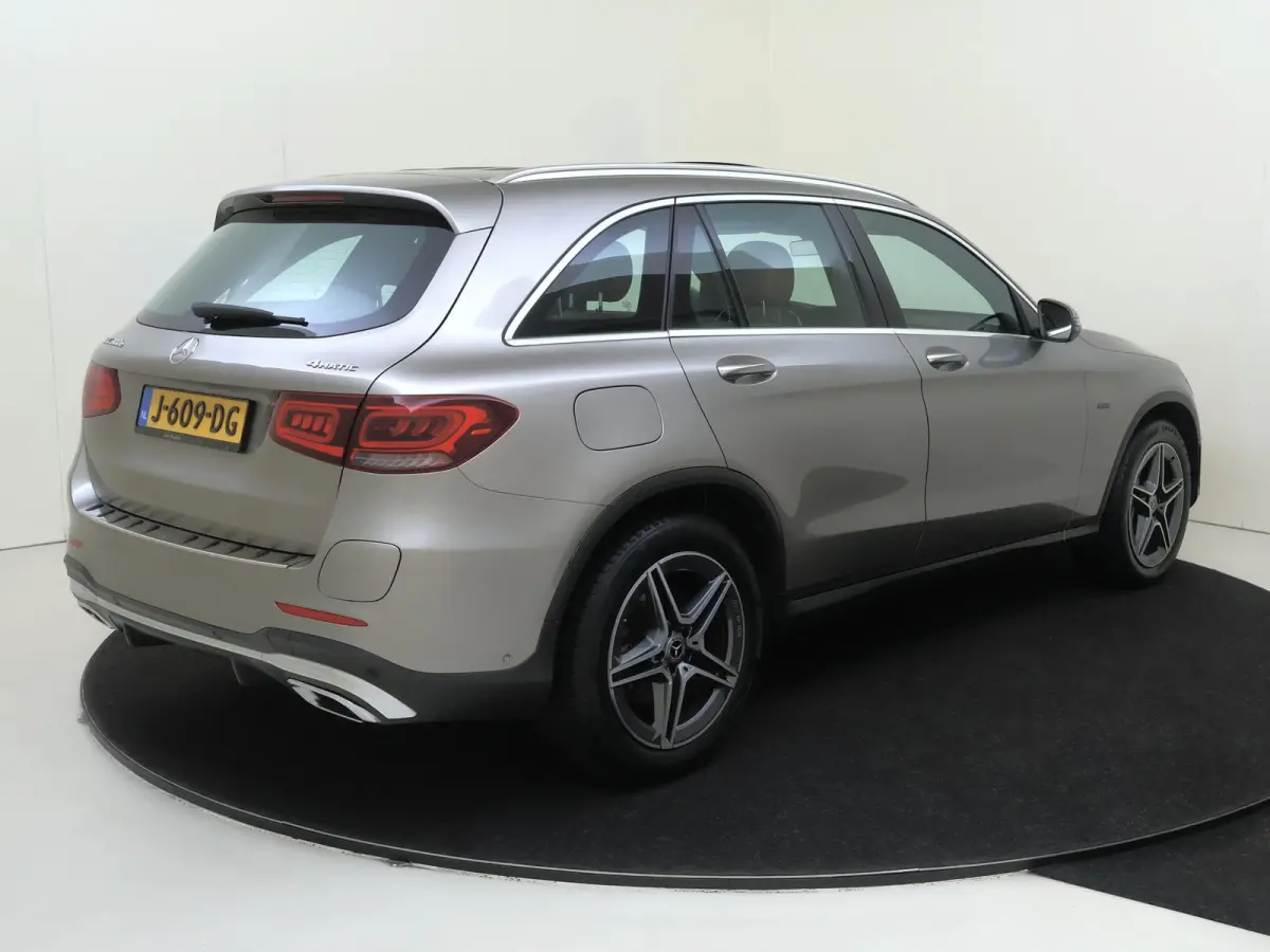 4MATIC Premium Plus / Panoramadak/ AIRMATIC/ DISTRONIC/ Burmester/ Memory/ El. Trekhaak/ Zéér compleet!