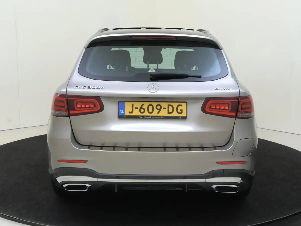 4MATIC Premium Plus / Panoramadak/ AIRMATIC/ DISTRONIC/ Burmester/ Memory/ El. Trekhaak/ Zéér compleet!