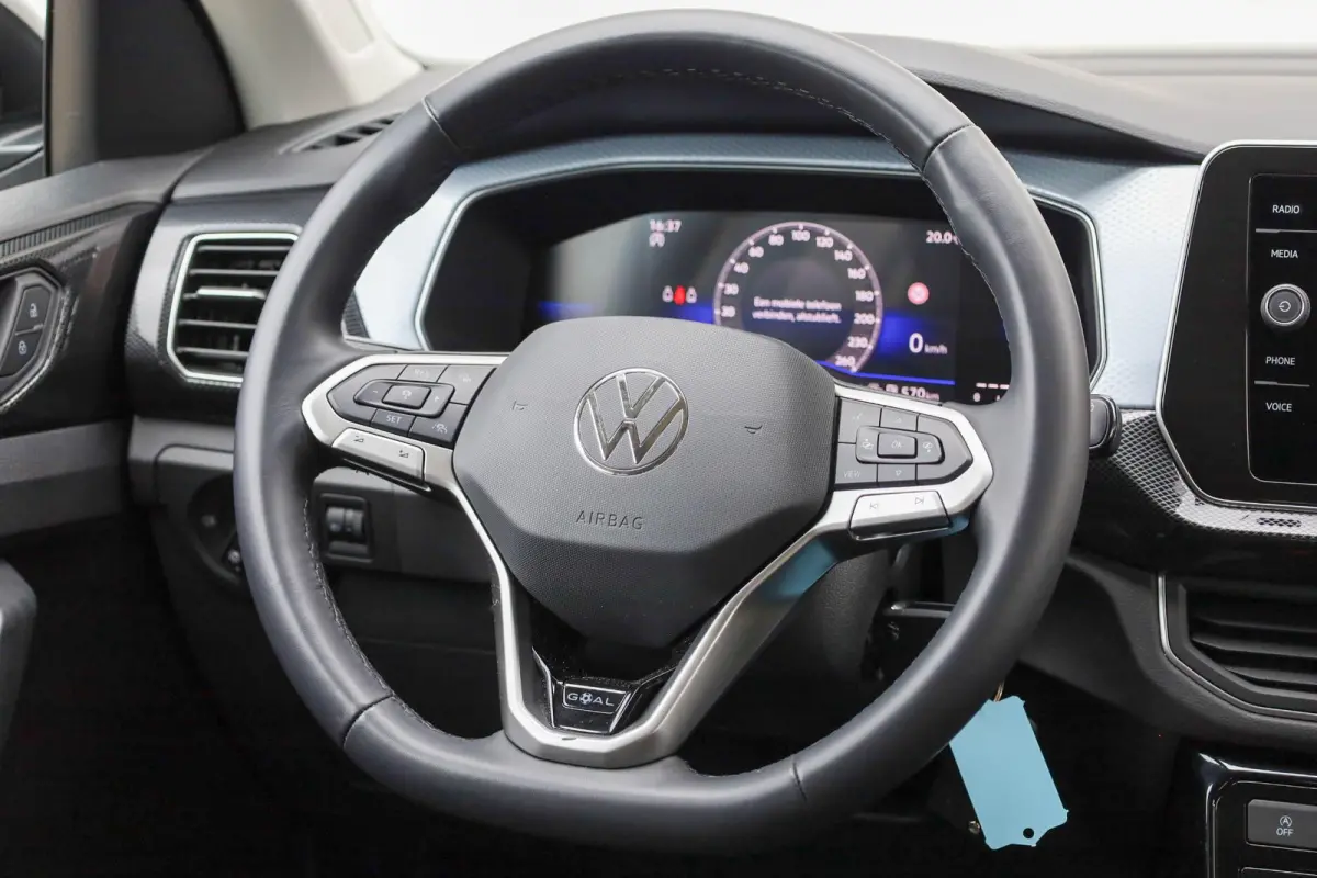1.0 TSI 95pk Life Edition | Navigatie | Adaptieve Cruise Control | Parkeersensoren