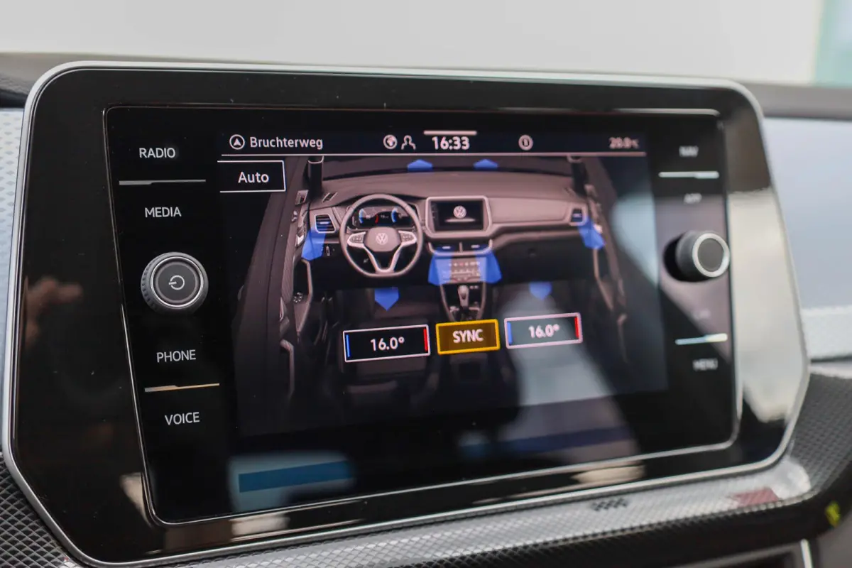 1.0 TSI 95pk Life Edition | Navigatie | Adaptieve Cruise Control | Parkeersensoren