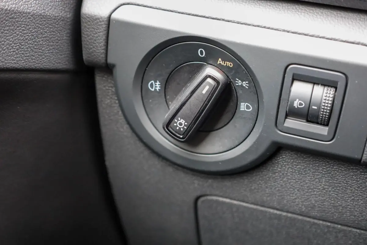 1.0 TSI 95pk Life Edition | Navigatie | Adaptieve Cruise Control | Parkeersensoren