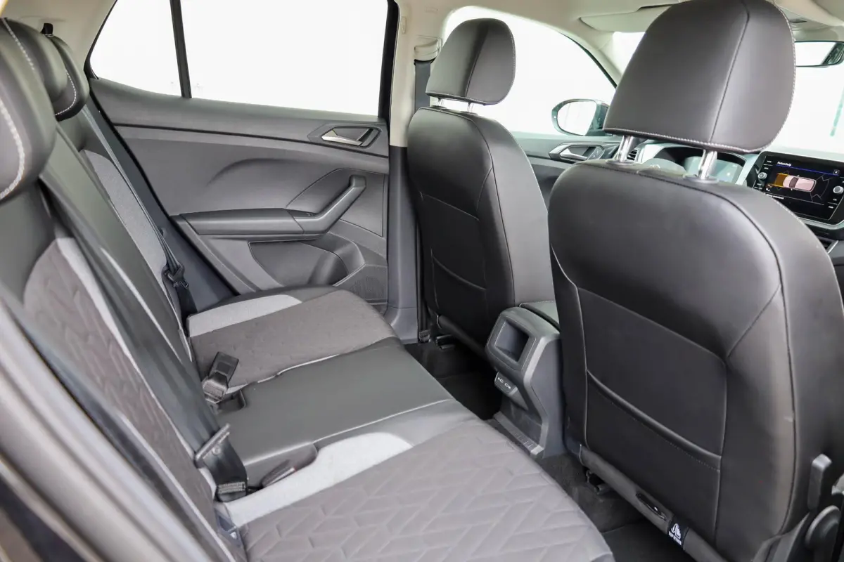 1.0 TSI 95pk Life Edition | Navigatie | Adaptieve Cruise Control | Parkeersensoren