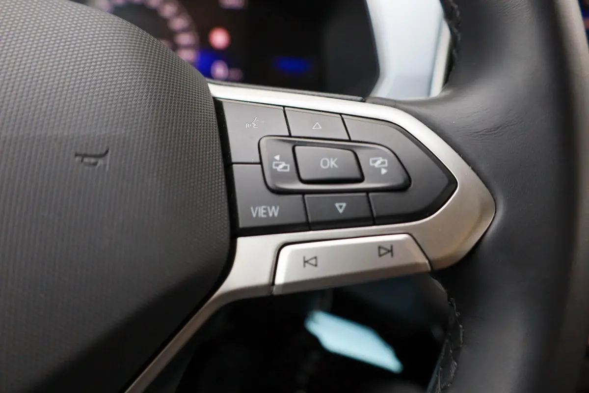 1.0 TSI 95pk Life Edition | Navigatie | Adaptieve Cruise Control | Parkeersensoren