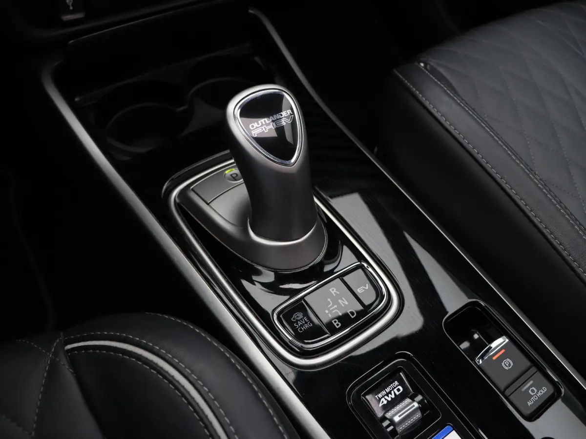 2.4 PHEV Instyle | Leder | Panorama dak | Stoelverwarming | Trekhaak |
