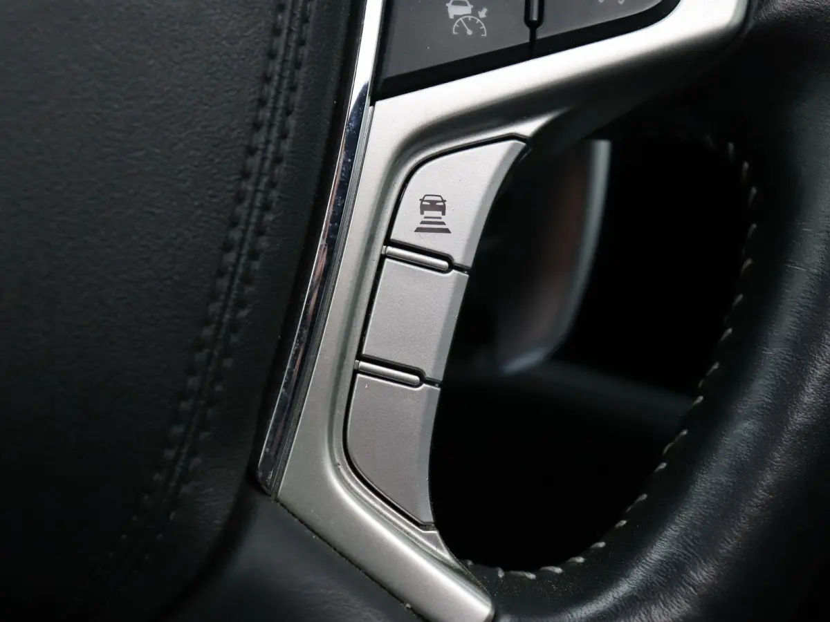 2.4 PHEV Instyle | Leder | Panorama dak | Stoelverwarming | Trekhaak |