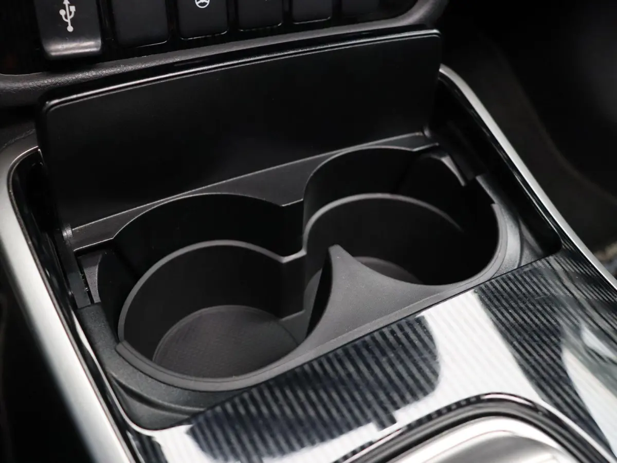 2.4 PHEV Instyle | Leder | Panorama dak | Stoelverwarming | Trekhaak |