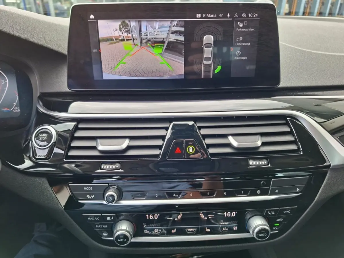 520I AUTOMAAT 184PK EXECUTIVE EDITION NAVI LMV PDC-CAMERA