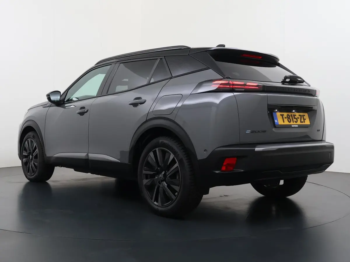 GT 54 kWh 156pk | Accu 95% | Navigatie | 360 camera | Alcantara bekleding | Elektrisch verstelbare bestuurdersstoel | Panoramisch schuifdak | Cruise control adaptief | Stoelverwarming | Appl