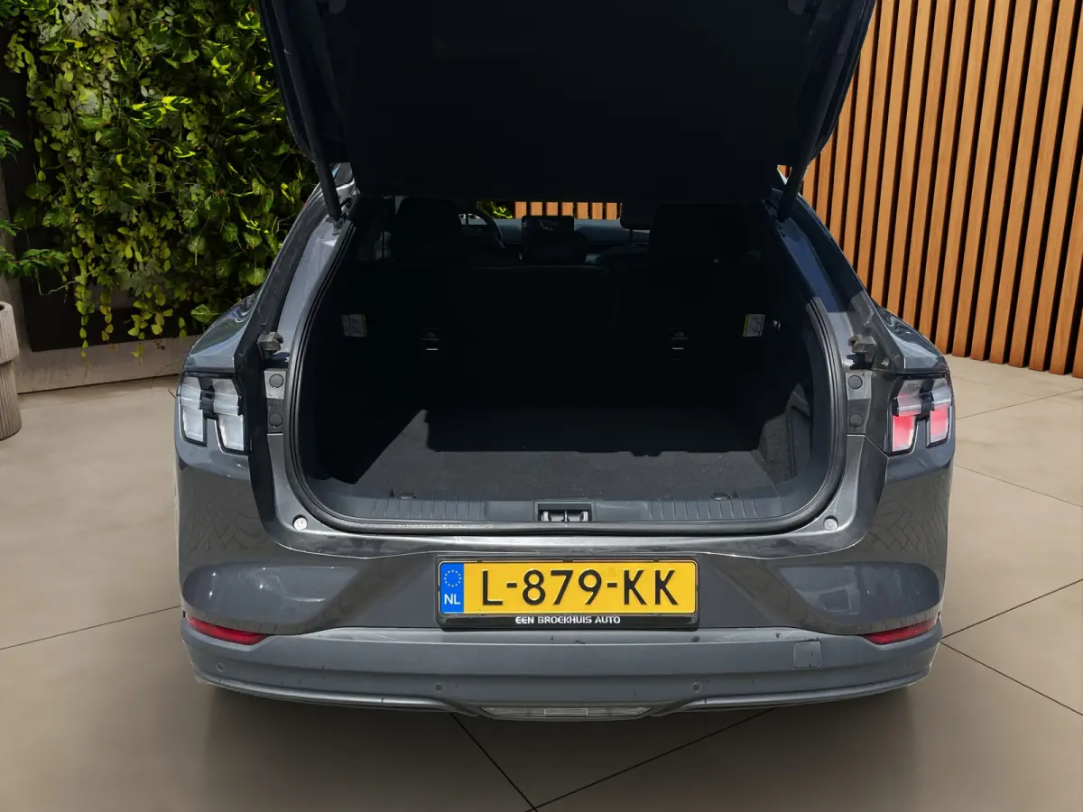 75KWH | 95%SOH! | NL auto | 1e eig. | B&O | Adaptieve Cruise | 360 camera | Panoramadak | Stuur- stoelverw. |