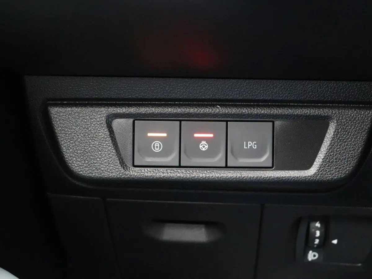 1.2 Eco-G 120 limited edition | Climate control | Elek. handrem | Achteruitrijcamera | Cruise control |