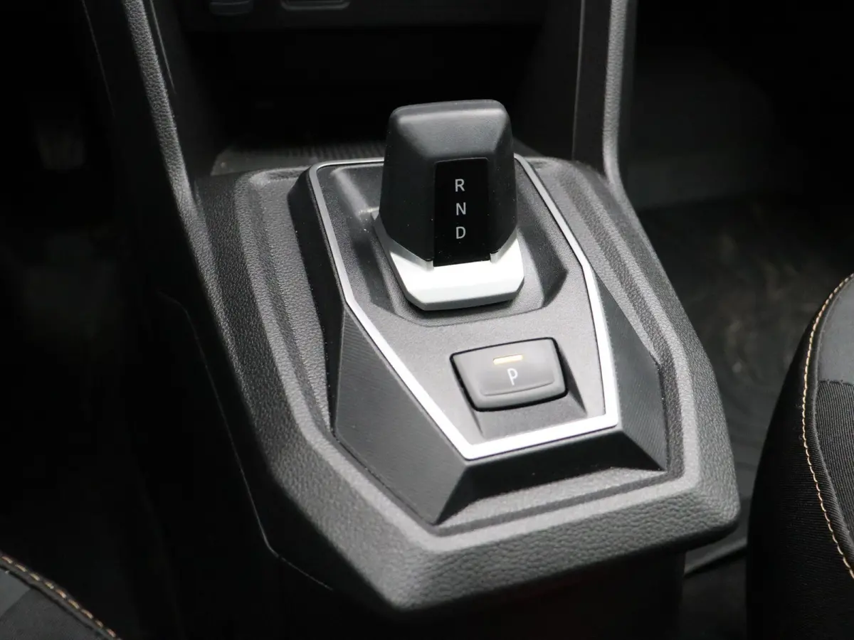 1.2 Eco-G 120 limited edition | Climate control | Elek. handrem | Achteruitrijcamera | Cruise control |
