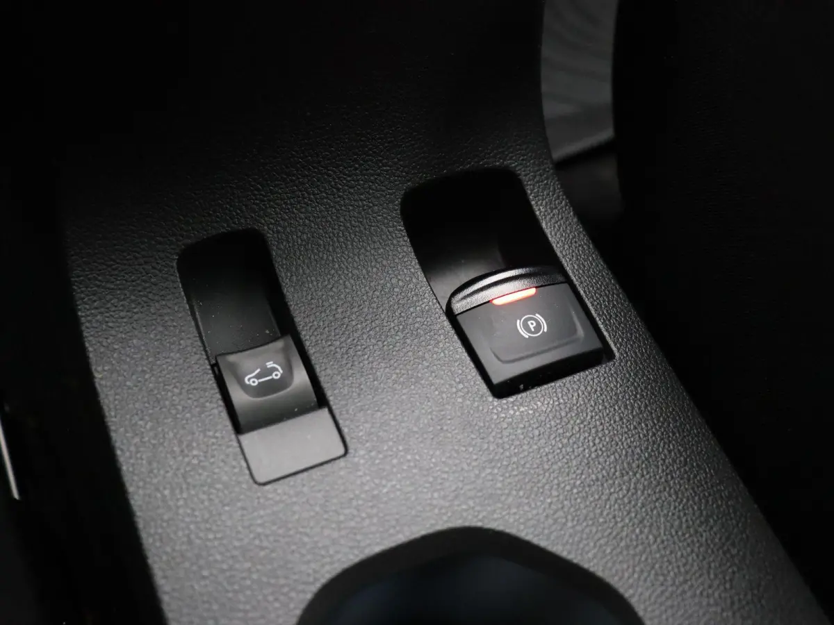 1.2 Eco-G 120 limited edition | Climate control | Elek. handrem | Achteruitrijcamera | Cruise control |