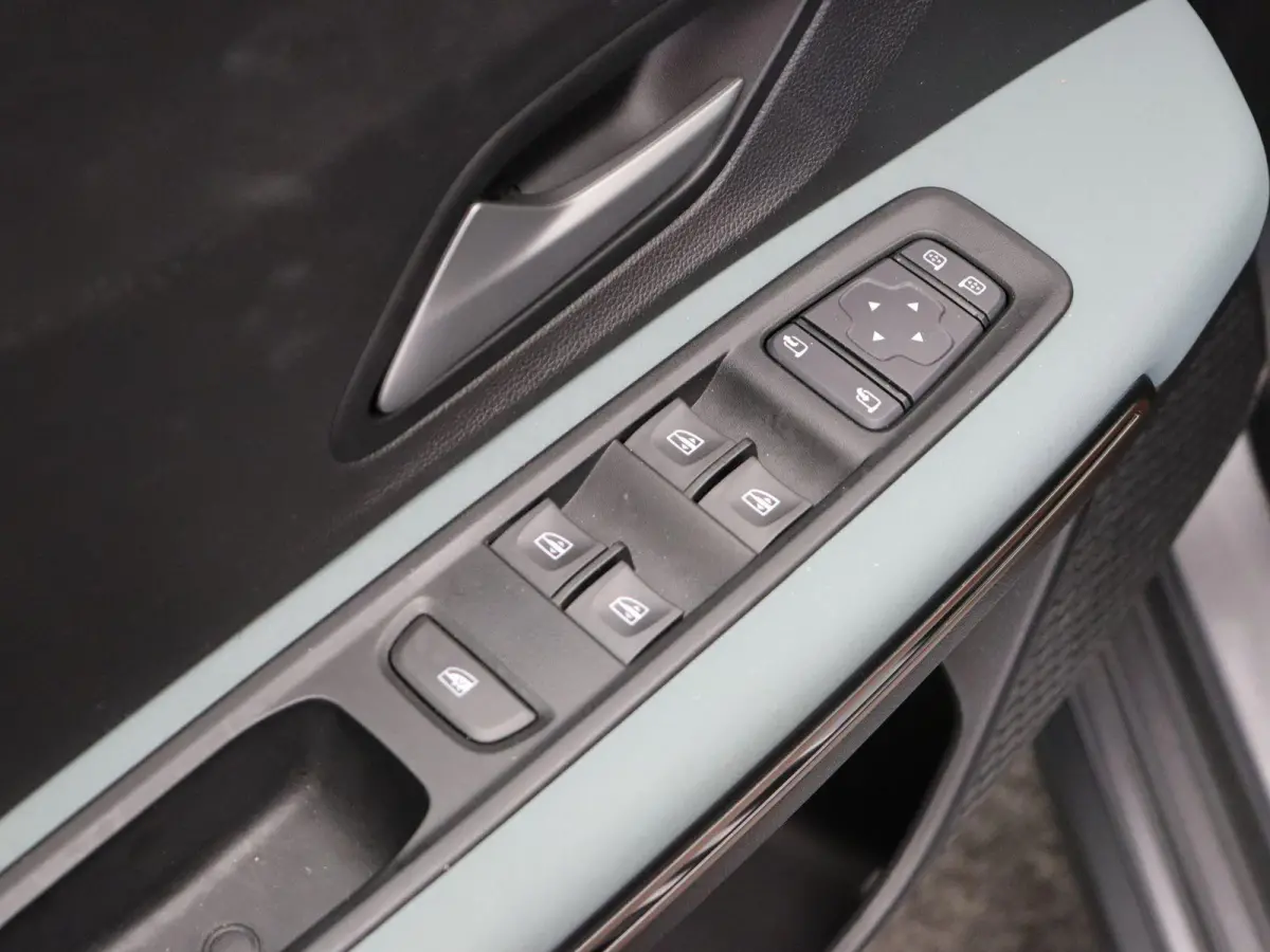 1.2 Eco-G 120 limited edition | Climate control | Elek. handrem | Achteruitrijcamera | Cruise control |