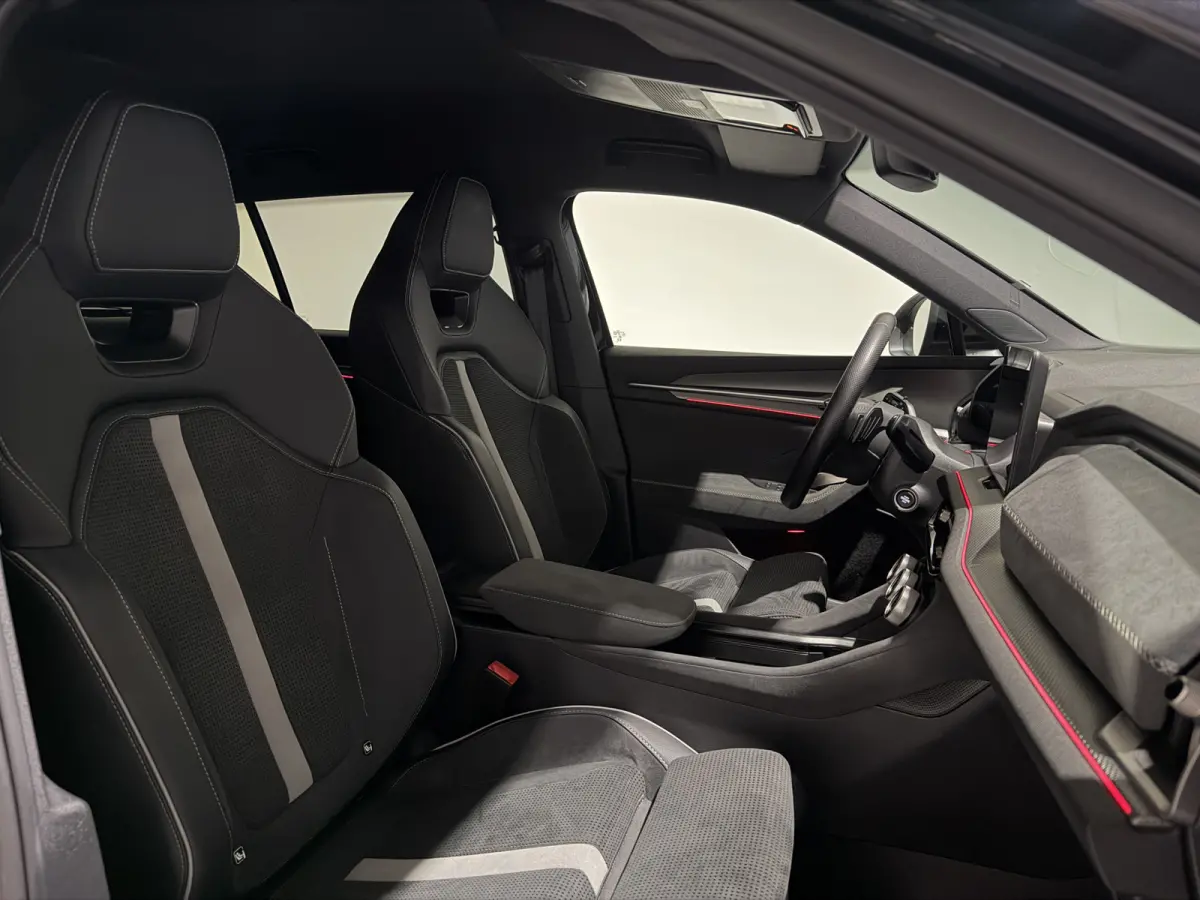 1.5 TSI PHEV Sportline | Matrix LED | ACC | LMV 19'' |
