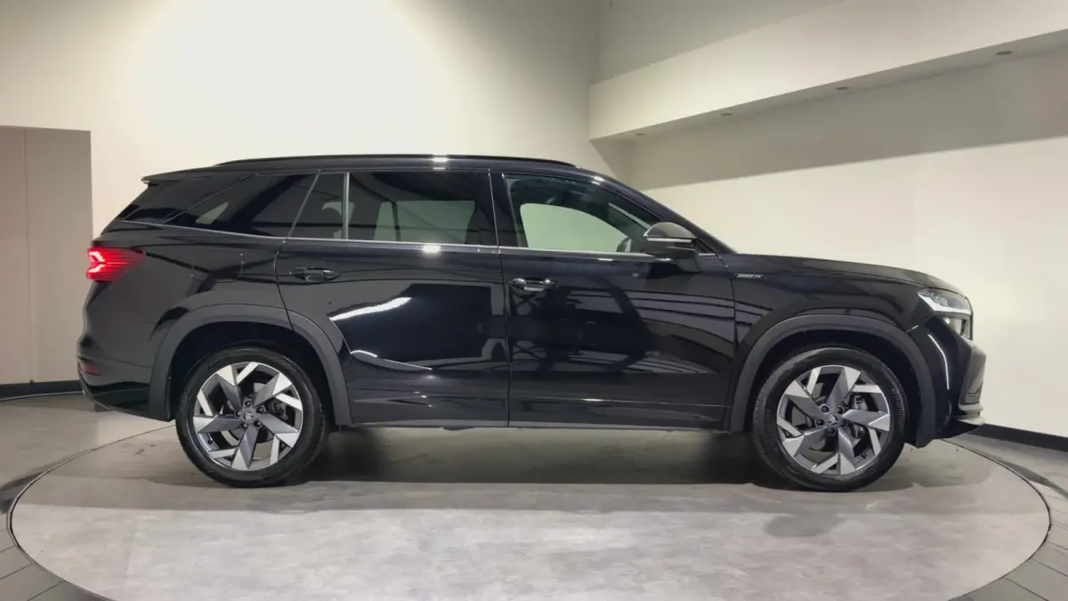 1.5 TSI PHEV Sportline | Matrix LED | ACC | LMV 19'' |