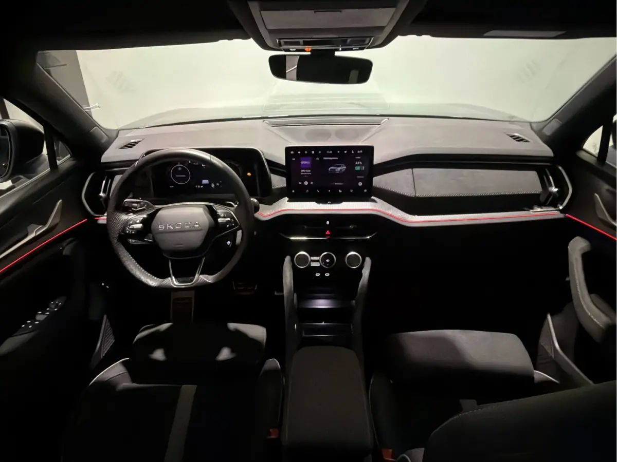 1.5 TSI PHEV Sportline | Matrix LED | ACC | LMV 19'' |