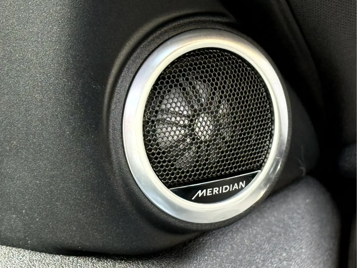 1.5 P300e AWD R-Dynamic HSE NL. Auto, Wrapped, Panoramadak