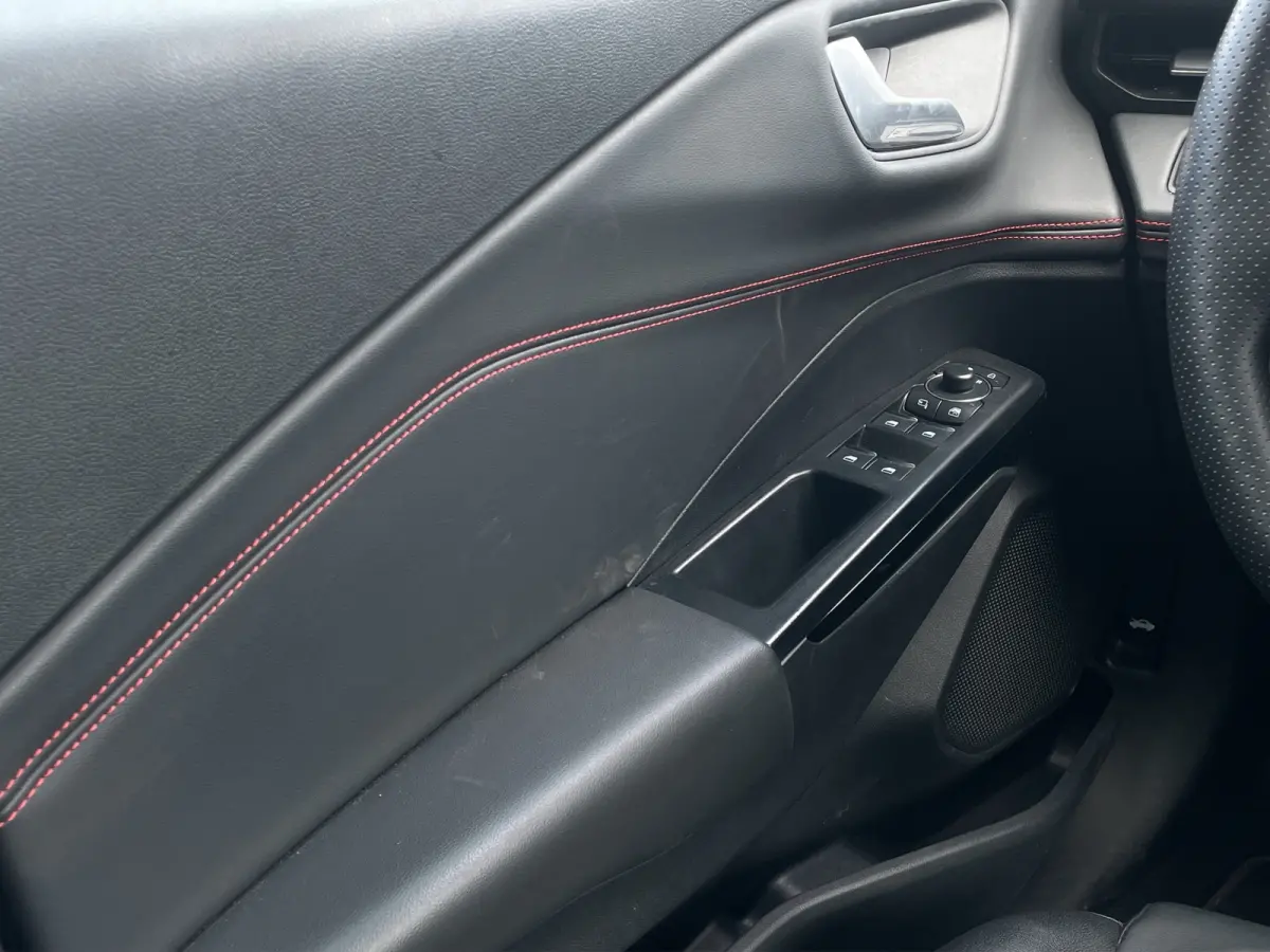 1.0 EcoBoost ST-Line X B&O | Adaptieve Cruise | Panorama dak | Stoel- stuurverw. | 360 camera | Carplay | LED