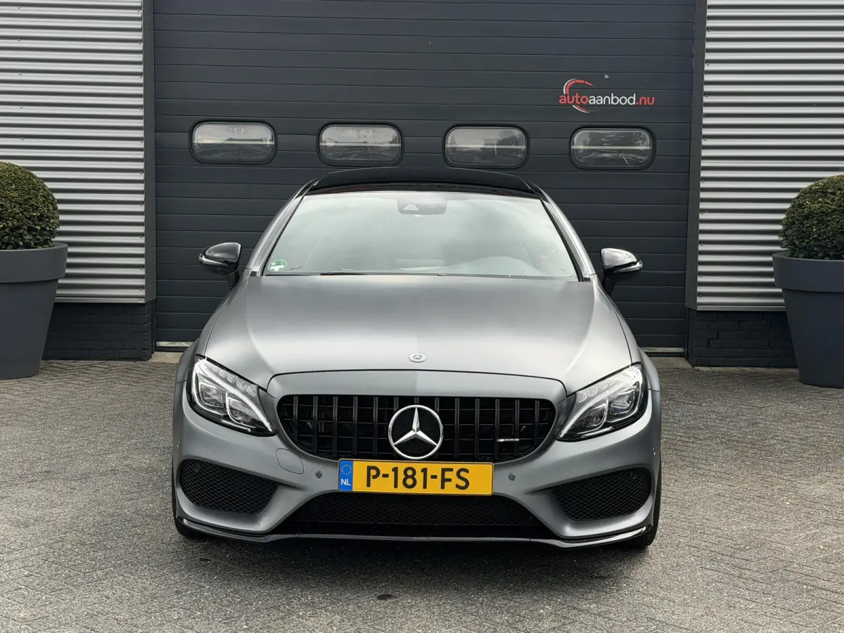 AMG 43 4MATIC | Panoramadak | Kuipstoelen | Burmester | Camera | Carbon | DAB | Elektrische Achterklep | Sfeerverlichting |