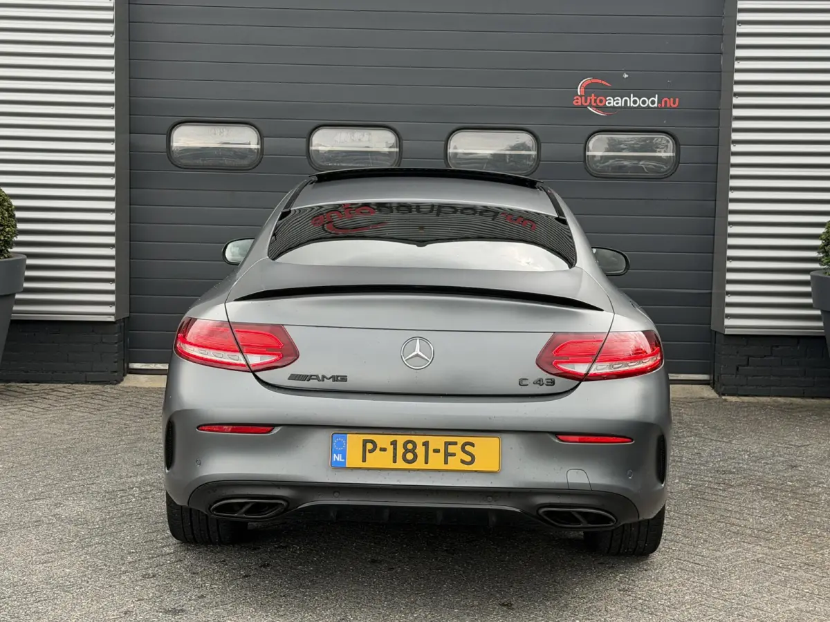 AMG 43 4MATIC | Panoramadak | Kuipstoelen | Burmester | Camera | Carbon | DAB | Elektrische Achterklep | Sfeerverlichting |