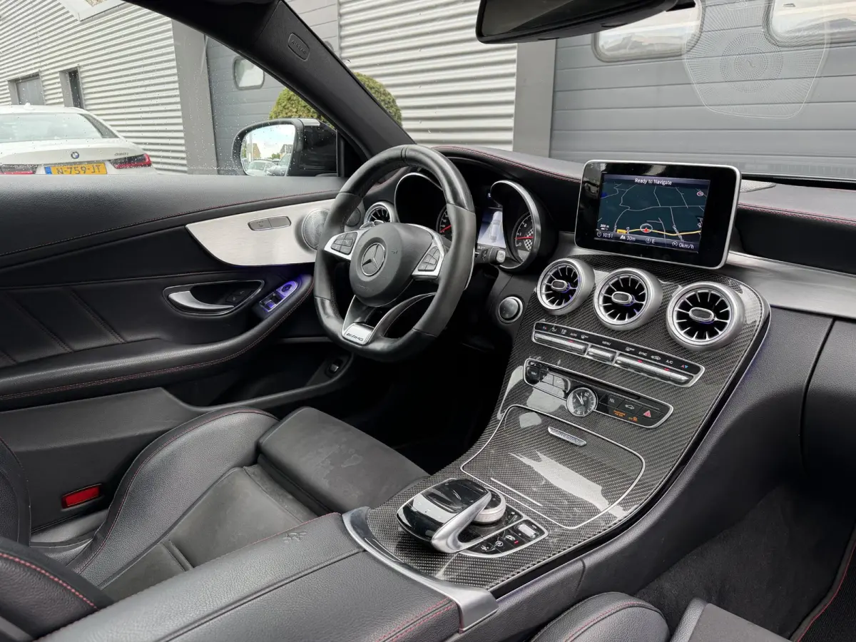 AMG 43 4MATIC | Panoramadak | Kuipstoelen | Burmester | Camera | Carbon | DAB | Elektrische Achterklep | Sfeerverlichting |