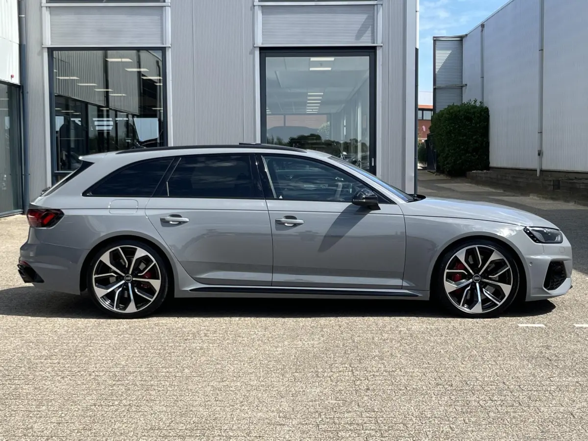 2.9 TFSI RS 4 quattro | NL Auto/1e Eig./Voll.Historie/Pano.Dak/Head-Up/Bang&Olufsen/Navi/Sportdiffertentieel/Elektr.Wegklapbare Trekhaak