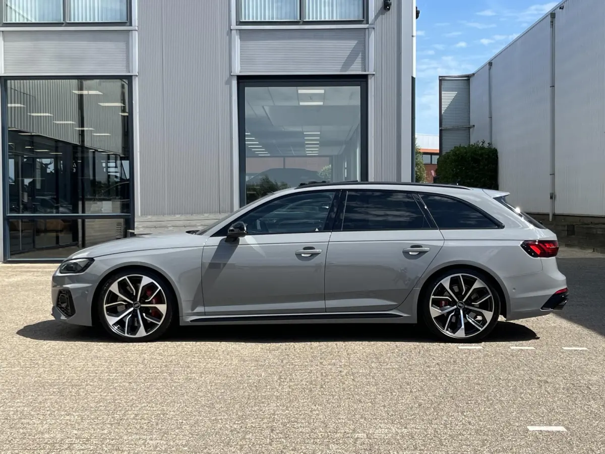 2.9 TFSI RS 4 quattro | NL Auto/1e Eig./Voll.Historie/Pano.Dak/Head-Up/Bang&Olufsen/Navi/Sportdiffertentieel/Elektr.Wegklapbare Trekhaak