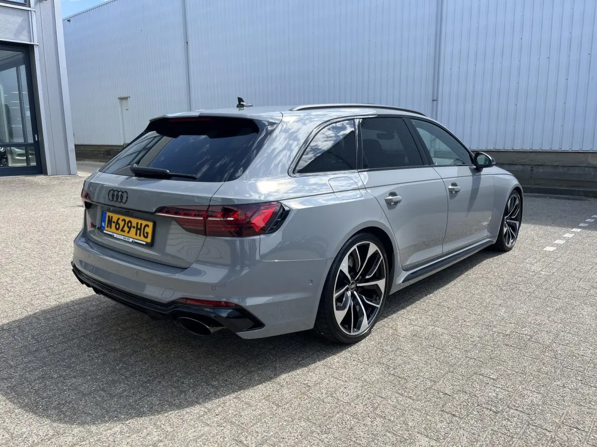 2.9 TFSI RS 4 quattro | NL Auto/1e Eig./Voll.Historie/Pano.Dak/Head-Up/Bang&Olufsen/Navi/Sportdiffertentieel/Elektr.Wegklapbare Trekhaak