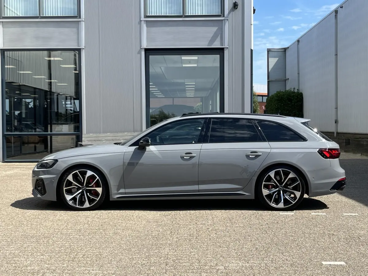 2.9 TFSI RS 4 quattro | NL Auto/1e Eig./Voll.Historie/Pano.Dak/Head-Up/Bang&Olufsen/Navi/Sportdiffertentieel/Elektr.Wegklapbare Trekhaak