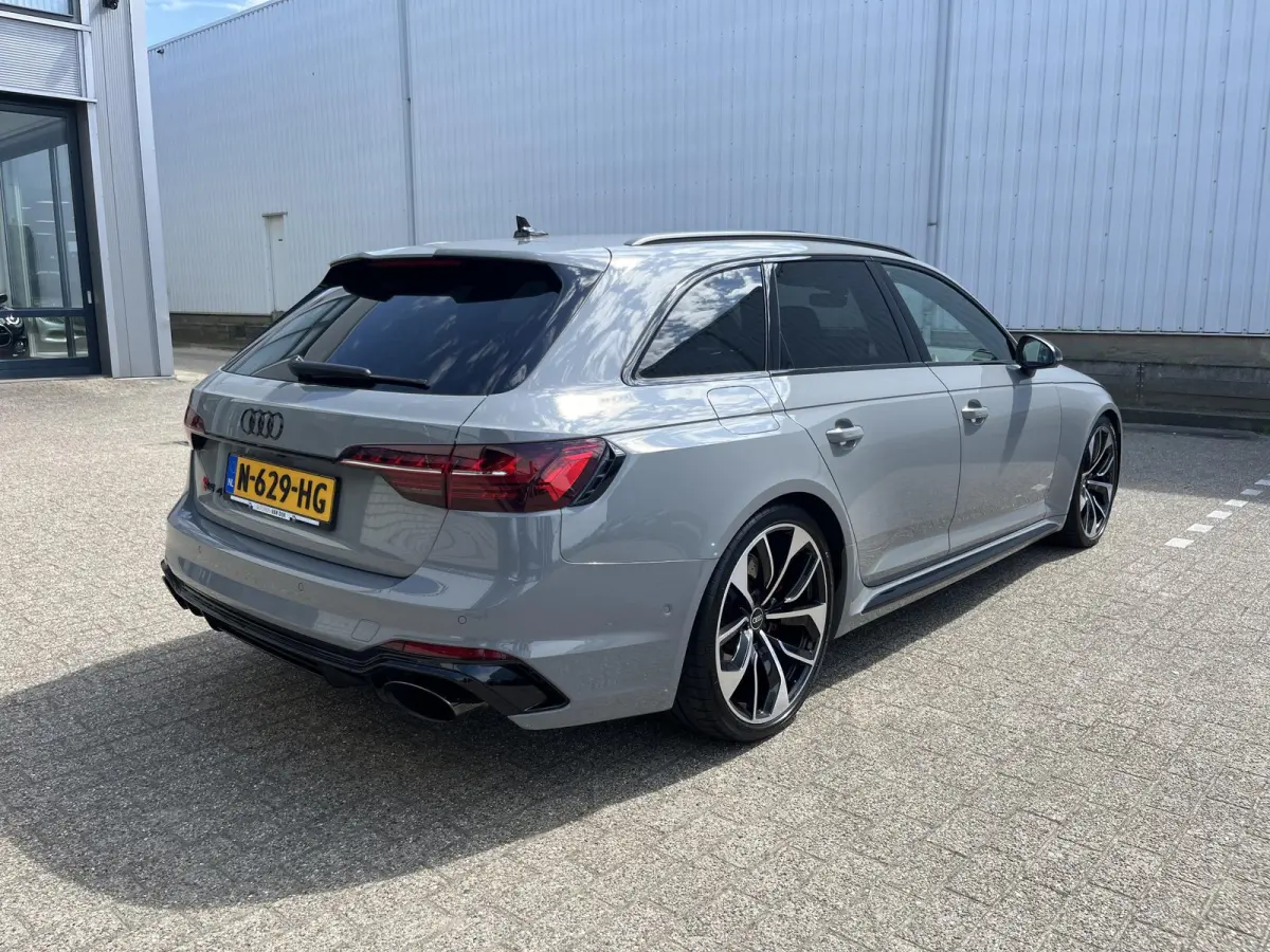 2.9 TFSI RS 4 quattro | NL Auto/1e Eig./Voll.Historie/Pano.Dak/Head-Up/Bang&Olufsen/Navi/Sportdiffertentieel/Elektr.Wegklapbare Trekhaak