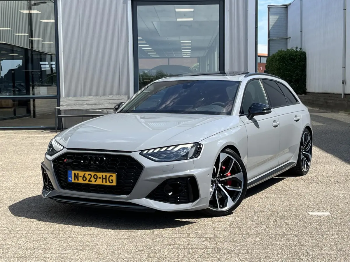 2.9 TFSI RS 4 quattro | NL Auto/1e Eig./Voll.Historie/Pano.Dak/Head-Up/Bang&Olufsen/Navi/Sportdiffertentieel/Elektr.Wegklapbare Trekhaak