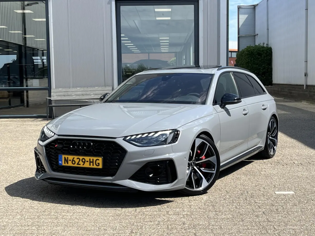 2.9 TFSI RS 4 quattro | NL Auto/1e Eig./Voll.Historie/Pano.Dak/Head-Up/Bang&Olufsen/Navi/Sportdiffertentieel/Elektr.Wegklapbare Trekhaak