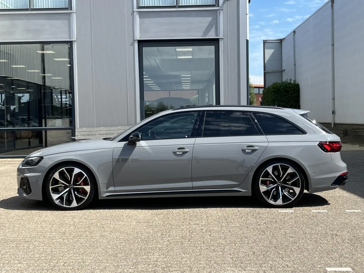 2.9 TFSI RS 4 quattro | NL Auto/1e Eig./Voll.Historie/Pano.Dak/Head-Up/Bang&Olufsen/Navi/Sportdiffertentieel/Elektr.Wegklapbare Trekhaak