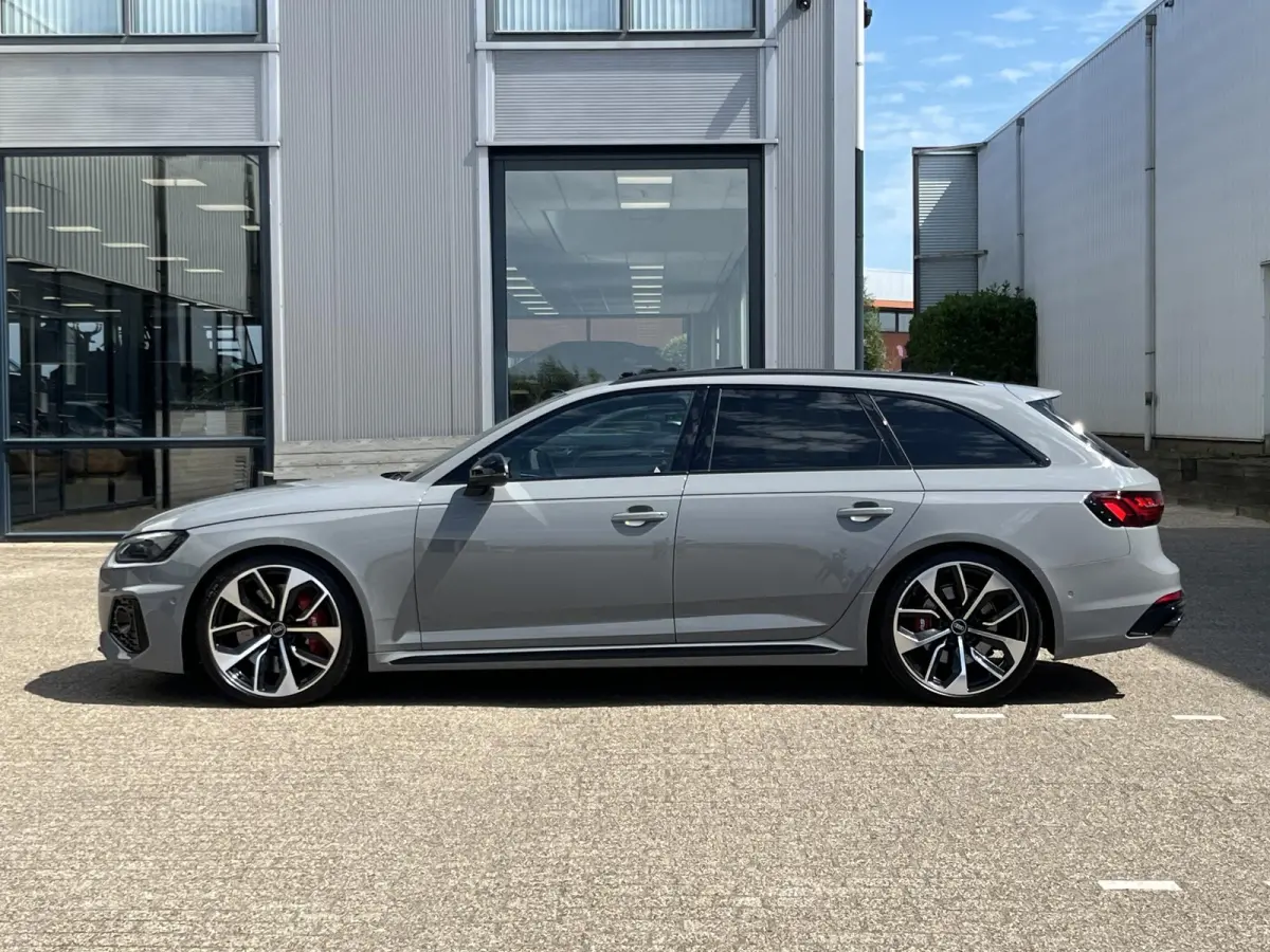 2.9 TFSI RS 4 quattro | NL Auto/1e Eig./Voll.Historie/Pano.Dak/Head-Up/Bang&Olufsen/Navi/Sportdiffertentieel/Elektr.Wegklapbare Trekhaak