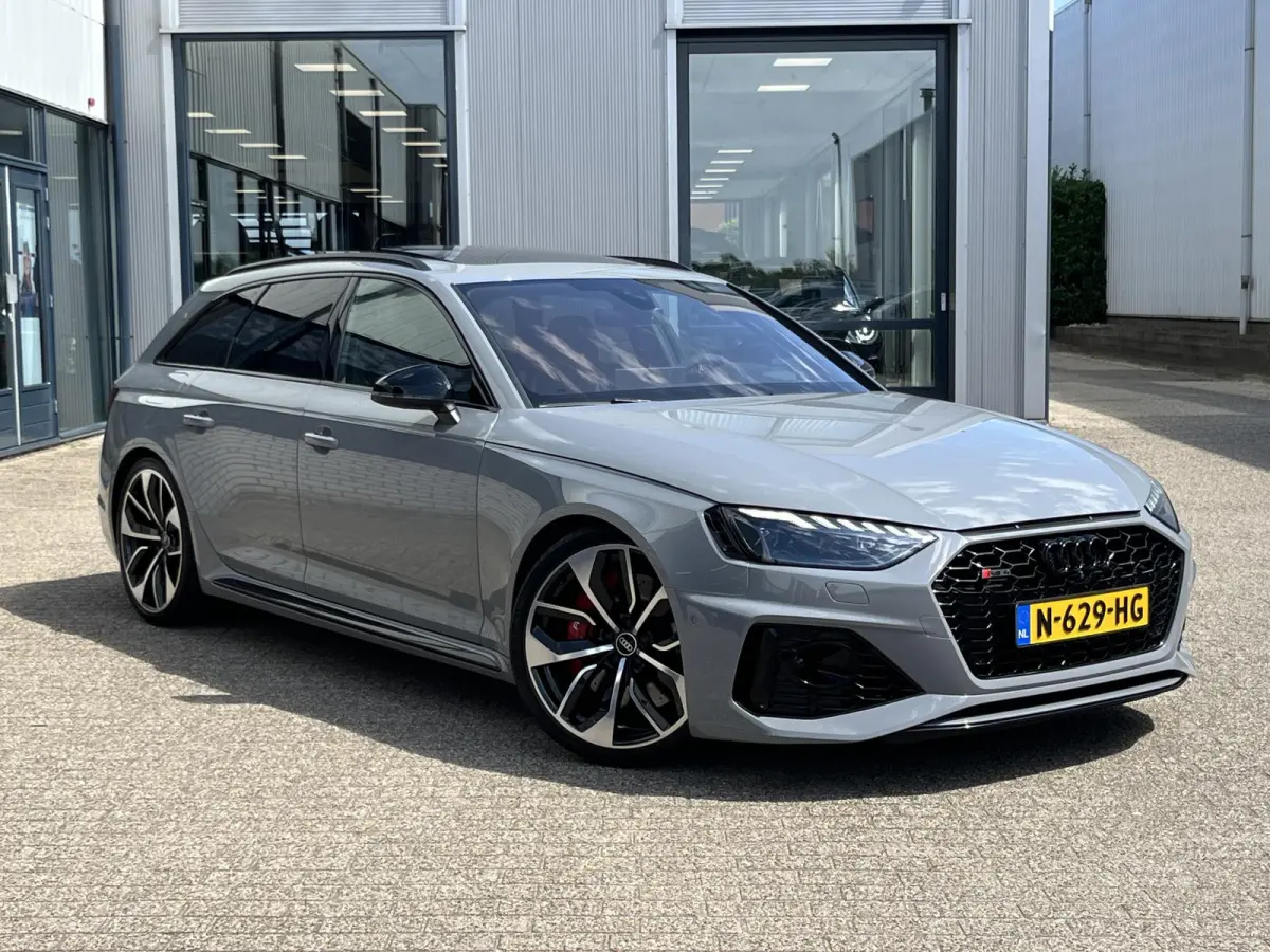 2.9 TFSI RS 4 quattro | NL Auto/1e Eig./Voll.Historie/Pano.Dak/Head-Up/Bang&Olufsen/Navi/Sportdiffertentieel/Elektr.Wegklapbare Trekhaak