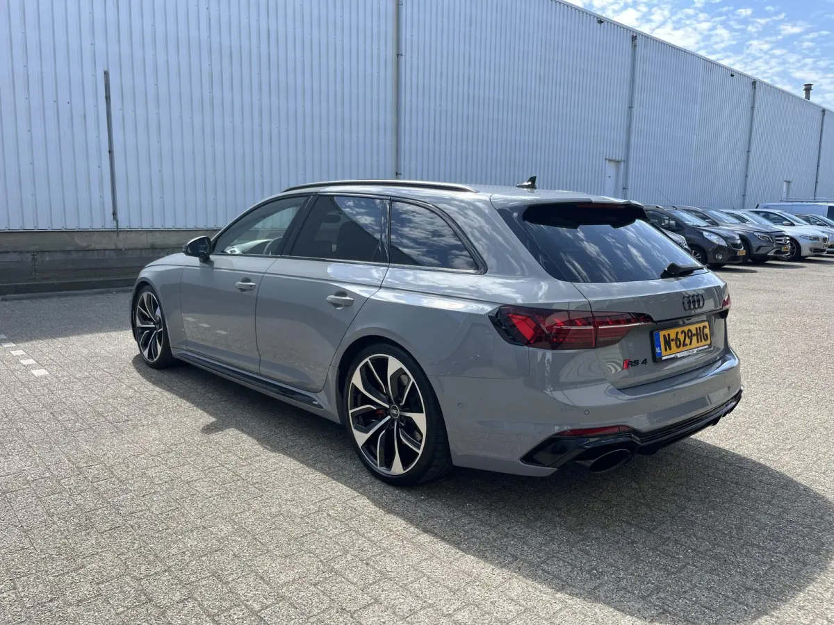 2.9 TFSI RS 4 quattro | NL Auto/1e Eig./Voll.Historie/Pano.Dak/Head-Up/Bang&Olufsen/Navi/Sportdiffertentieel/Elektr.Wegklapbare Trekhaak