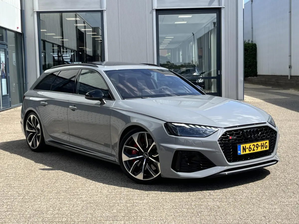 2.9 TFSI RS 4 quattro | NL Auto/1e Eig./Voll.Historie/Pano.Dak/Head-Up/Bang&Olufsen/Navi/Sportdiffertentieel/Elektr.Wegklapbare Trekhaak
