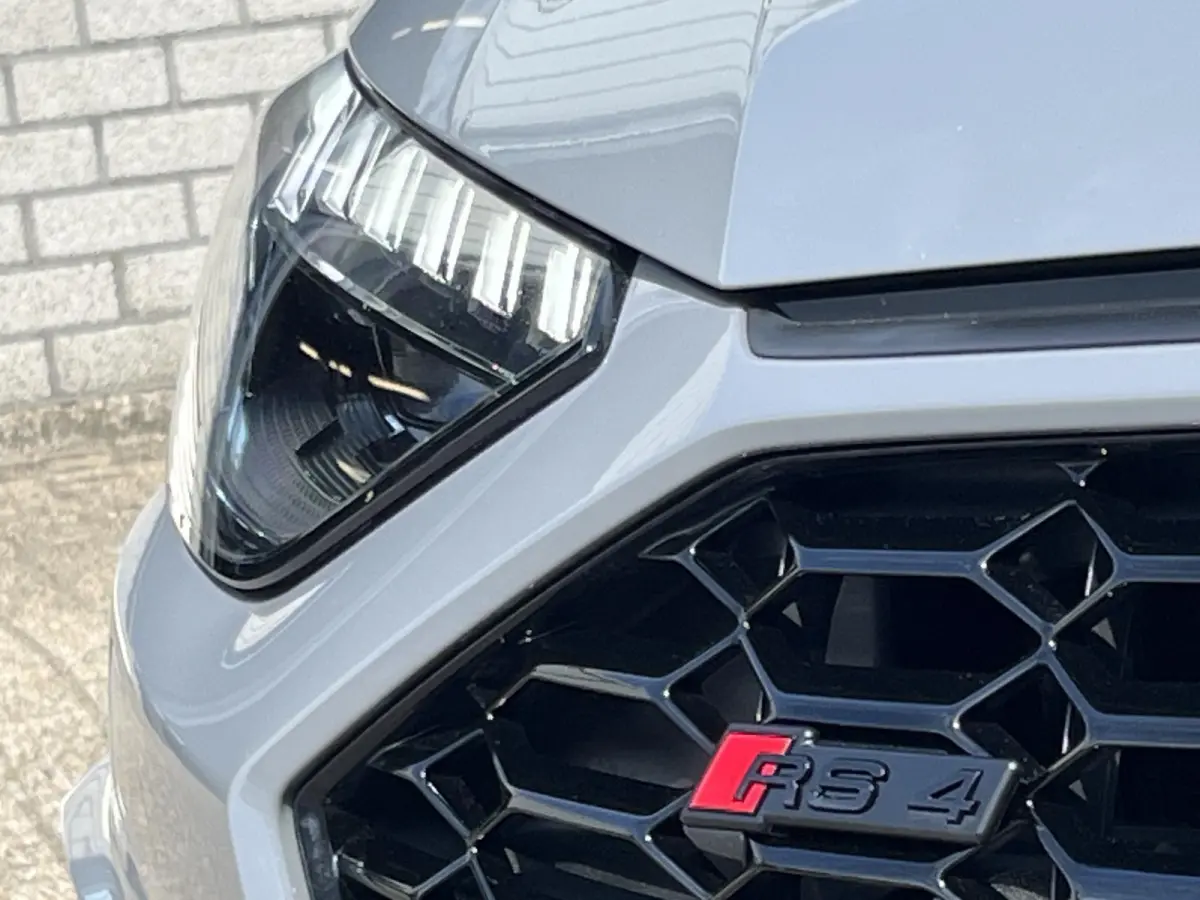 2.9 TFSI RS 4 quattro | NL Auto/1e Eig./Voll.Historie/Pano.Dak/Head-Up/Bang&Olufsen/Navi/Sportdiffertentieel/Elektr.Wegklapbare Trekhaak