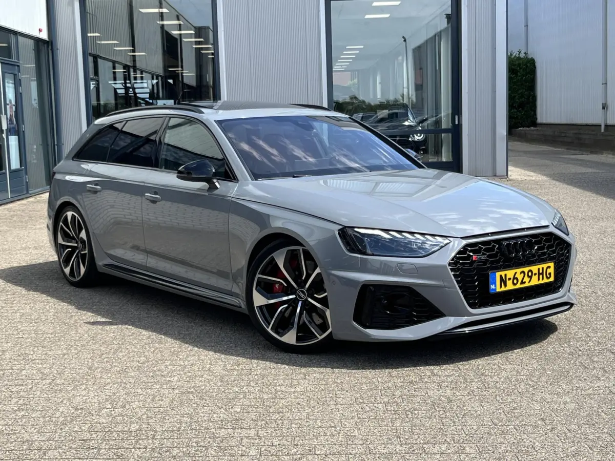 2.9 TFSI RS 4 quattro | NL Auto/1e Eig./Voll.Historie/Pano.Dak/Head-Up/Bang&Olufsen/Navi/Sportdiffertentieel/Elektr.Wegklapbare Trekhaak