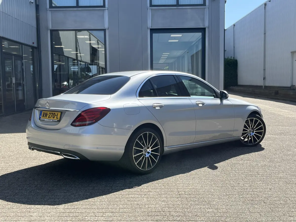 160 Premium Avantgarde | NL Auto/Navi/Camera/Sfeerverl./Clima/Cruise/19"/Elektr.Verstelbare Stoelen